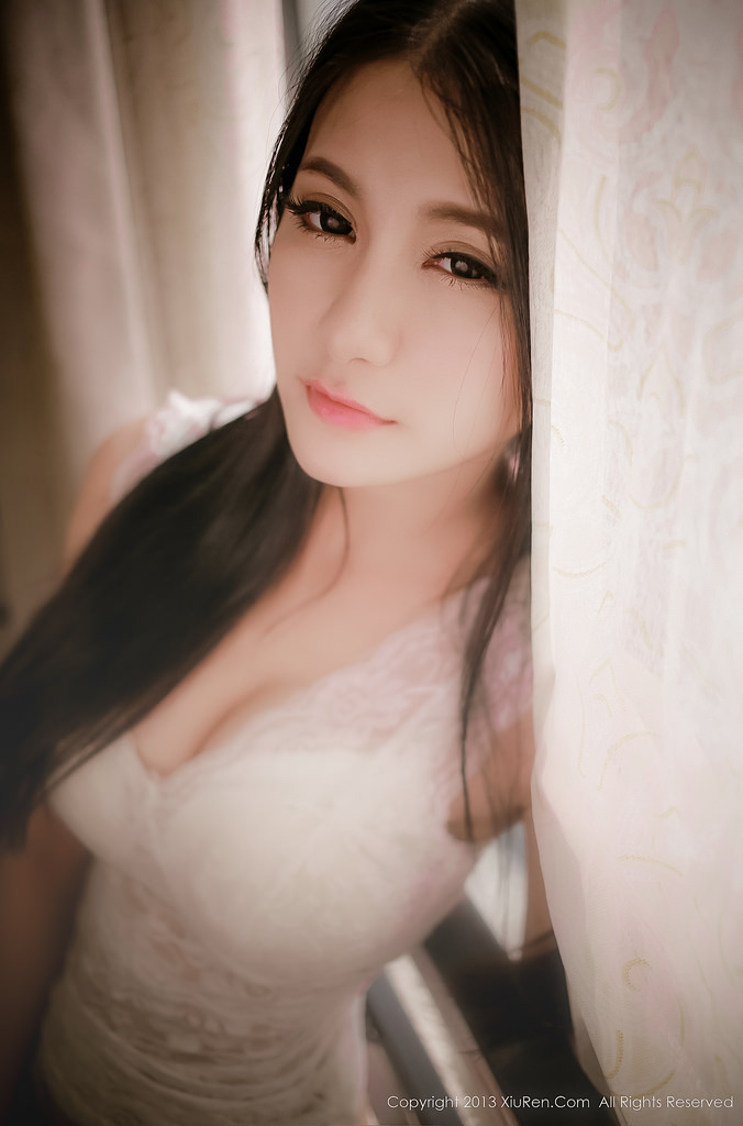 年轻的女邻居hd免费观看